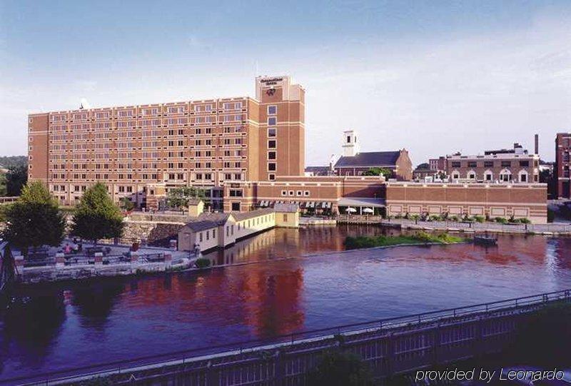 Umass Lowell Inn And Conference Center Exterior foto